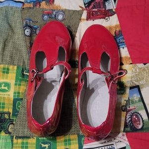Red patent tap shoes size 9 dance shoe